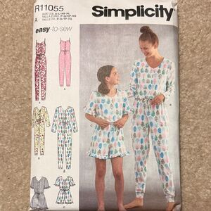 Simplicity mom and me pajama sewing pattern